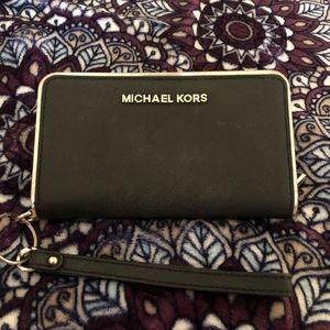 💯 Michael Kors Wallet